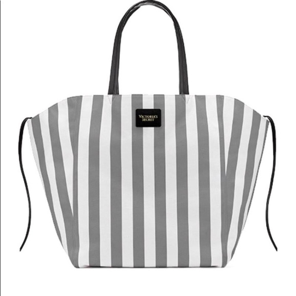 NWT! Victoria’s Tote Striped Tote - Picture 1 of 6
